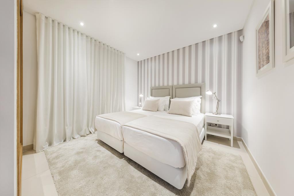 The Crest Hotel Almancil Phòng bức ảnh